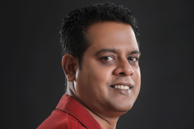 இராஜாங்க அமைச்சர் சனத் நிஷாந்த பயணித்த ஜீப் வாகனம் மீது தாக்குதல் -கோடீஸ்வர வர்த்தகர் கைது.