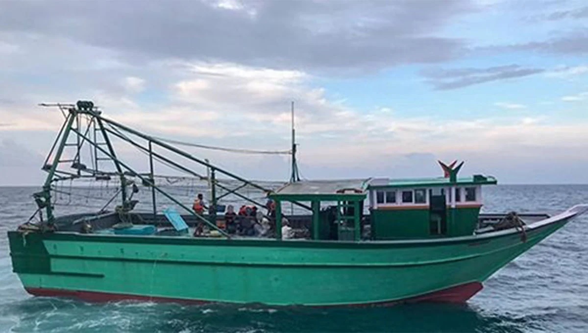 வடக்குக் கடலில் இந்திய மீனவர்கள் 17 பேர் கைது!