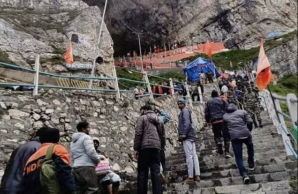 அமர்நாத்: 3.97 லட்சம் பேர் சுவாமி தரிசனம், 36 பேர் பலி!