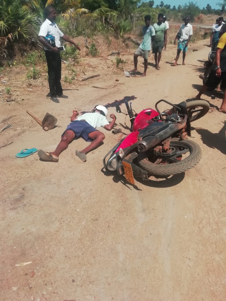 மன்னார் துப்பாக்கிச்சூடு: கடந்த வருட இரட்டைக் கொலைக்குப் பழிவாங்கும் சம்பவமா?