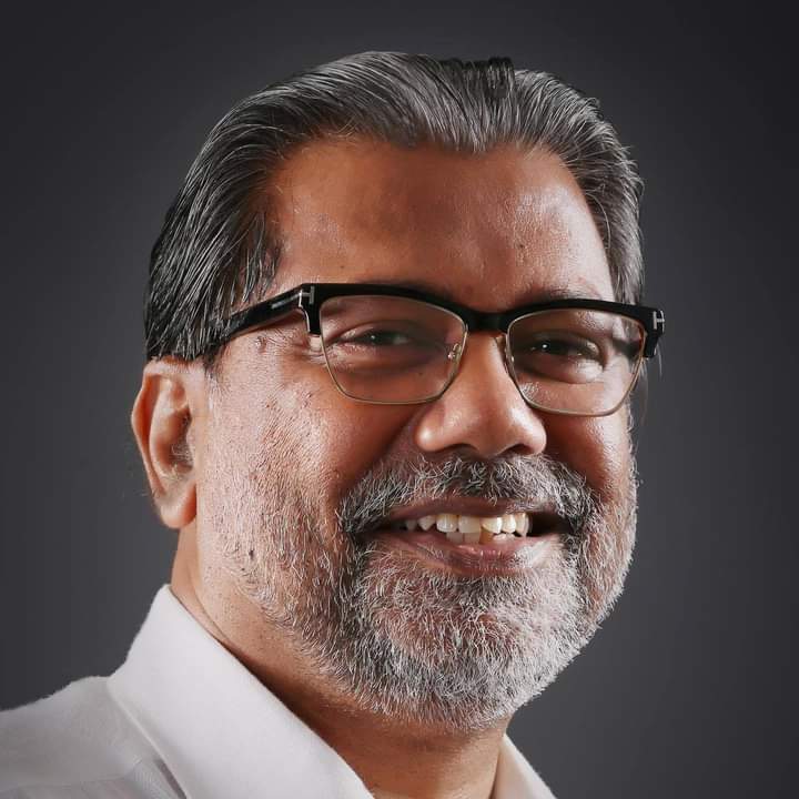 வடக்கு, கிழக்கில் விகாரைகளை ஏன் நிர்மாணிக்கக்கூடாது? எந்தச் சட்டத்தில் அப்படி இருக்கின்றது? – அமைச்சர் விதுர இப்படிக் கேள்வி.