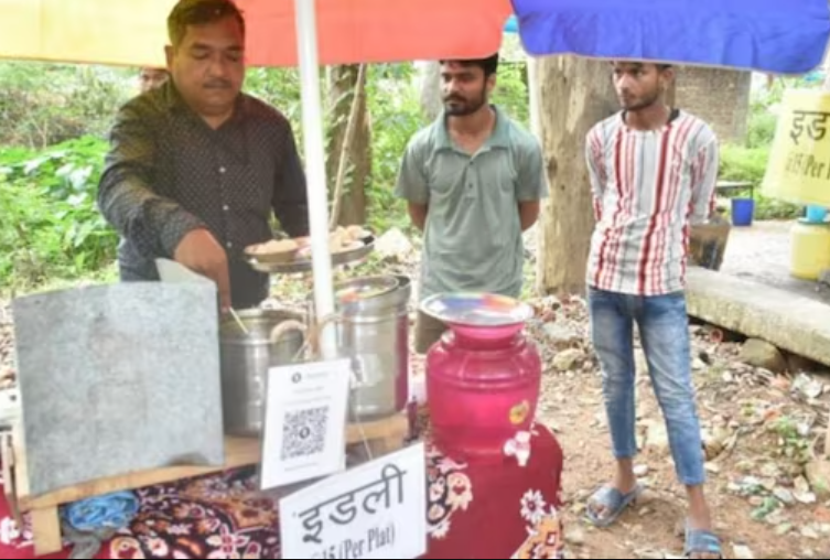 இட்லி விற்பனை செய்யும் சந்திரயான் 3க்காக உழைத்த பொறியாளர்