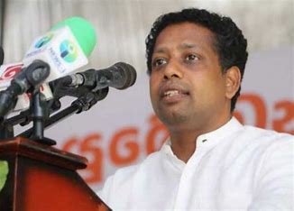 கஜேந்திரன் மீதான தாக்குதலைக் கண்டிப்பதற்கு முதுகெலும்பு இல்லாத கிழக்கு ஆளுநர் கோழைத்தனமாக அறிக்கை விடுகிறார்! – சபையில் வேலுகுமார் விளாசல்.