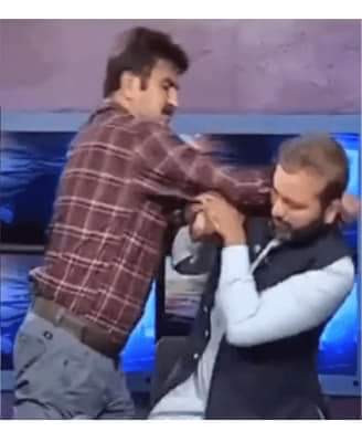 தொலைக்காட்சி விவாத நிகழ்ச்சியில்  திடீர் மோதல்.