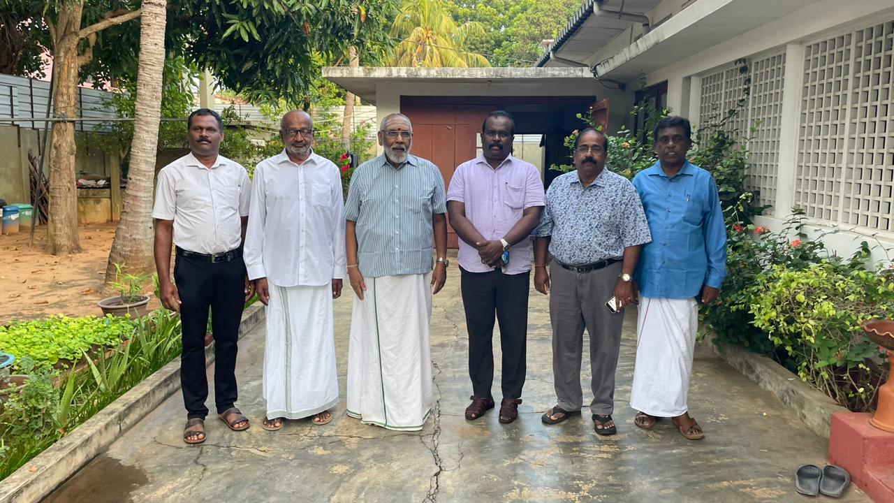 யாழில் விக்கியின் வீட்டில் இன்றும் ஹர்த்தால் தொடர்பான கலந்துரையாடல்!