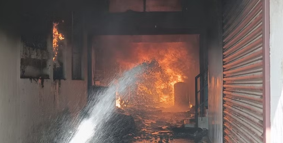 மும்பையில் பயங்கர தீ விபத்து: 7 பேர் பலி..!