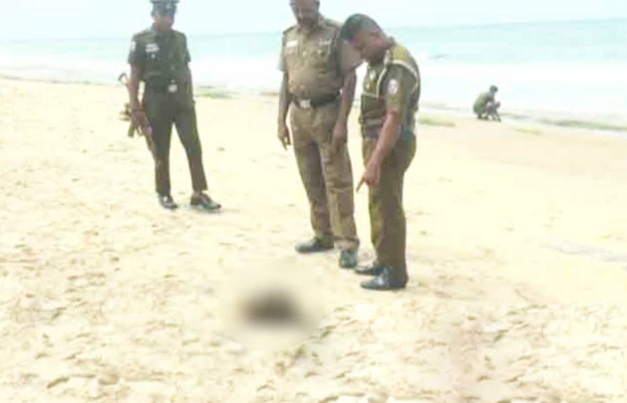 சிதைவடைந்த நிலையில் கடற்கரையிலிருந்து மனிதத் தலை மீட்பு!