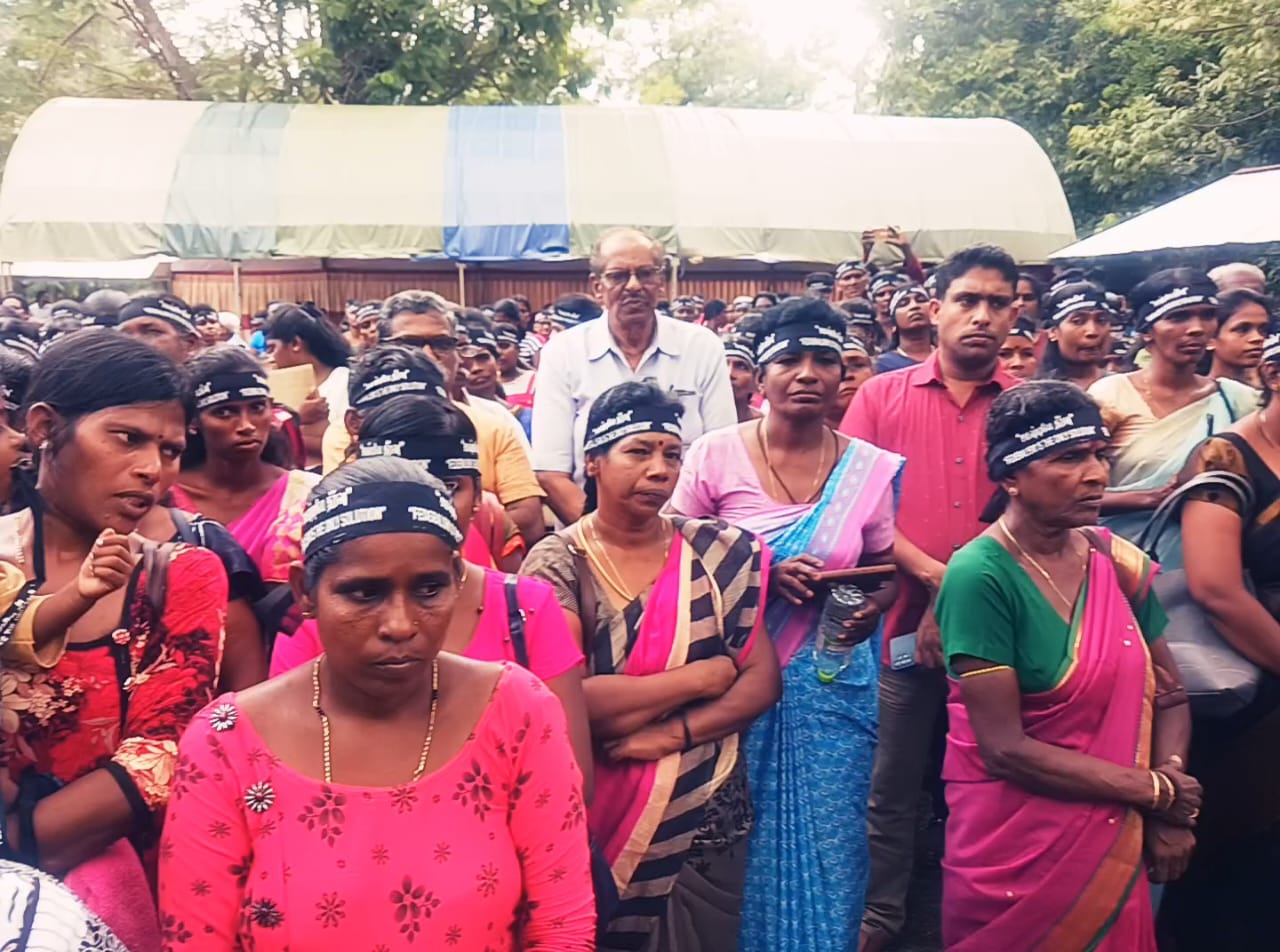 வடக்கு – கிழக்கு மக்களுக்கு சமஷ்டி தீர்வே வேண்டும்! – நல்லூர் கிட்டு பூங்காவில் திரண்ட மக்கள்.