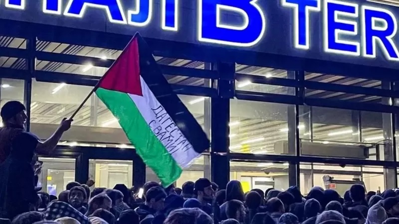 ரஷ்யாவில், இஸ்ரேல் விமானம் சுற்றி வளைப்பு