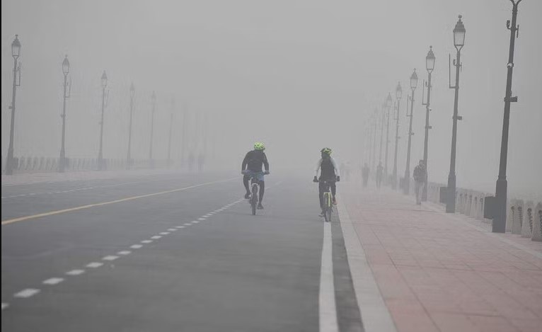 டெல்லியில்’கடுமையான’ பிரிவுக்குச் சென்ற காற்றின் தரம்!