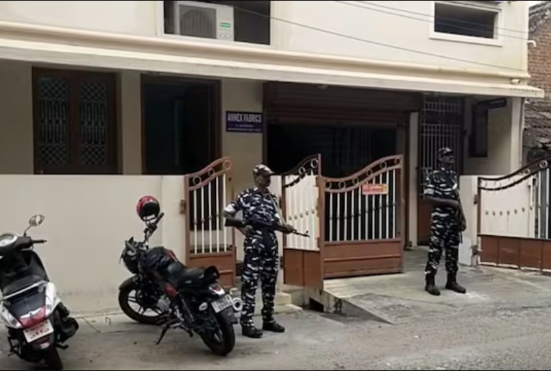 அமைச்சர் எ.வ.வேலு தொடர்புடைய இடங்களில் 2வது நாளாக தொடரும் ஐடி ரெய்டு!