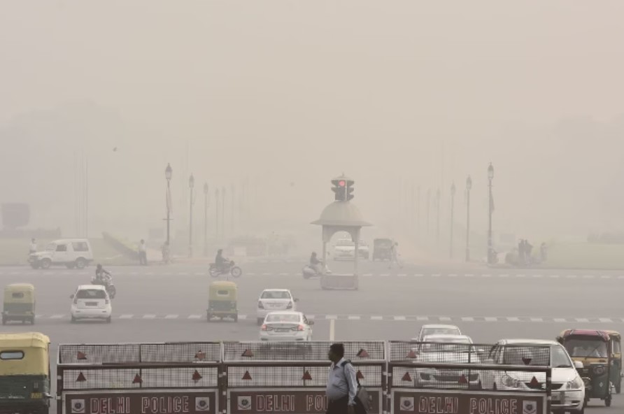 டெல்லியில் தொடர்ந்து 3-ஆவது நாளாக ‘கடுமை’ பிரிவில் காற்றின் தரம்