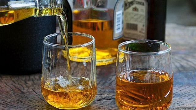 நாளை முதல் காலையிலிருந்து குடிக்கலாம்… காலை 8 மணி முதல் இரவு 10 மணி வரை மதுபான பார்கள் திறக்க அனுமதி.