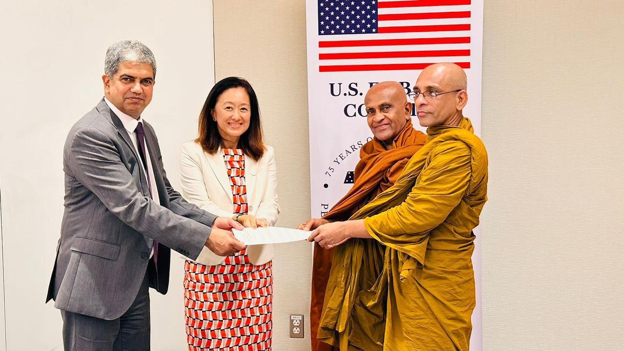 வெளிநாட்டுத் தூதுவர்களிடம் ‘இமயமலைப் பிரகடனம்’ கையளிப்பு!