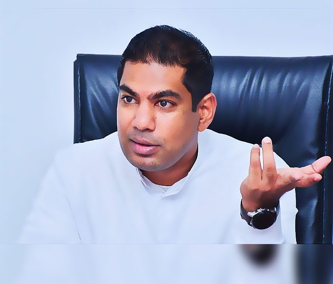 மின் ஊழியர்கள் குறித்து அமைச்சர் எடுத்த அதிரடி முடிவு.