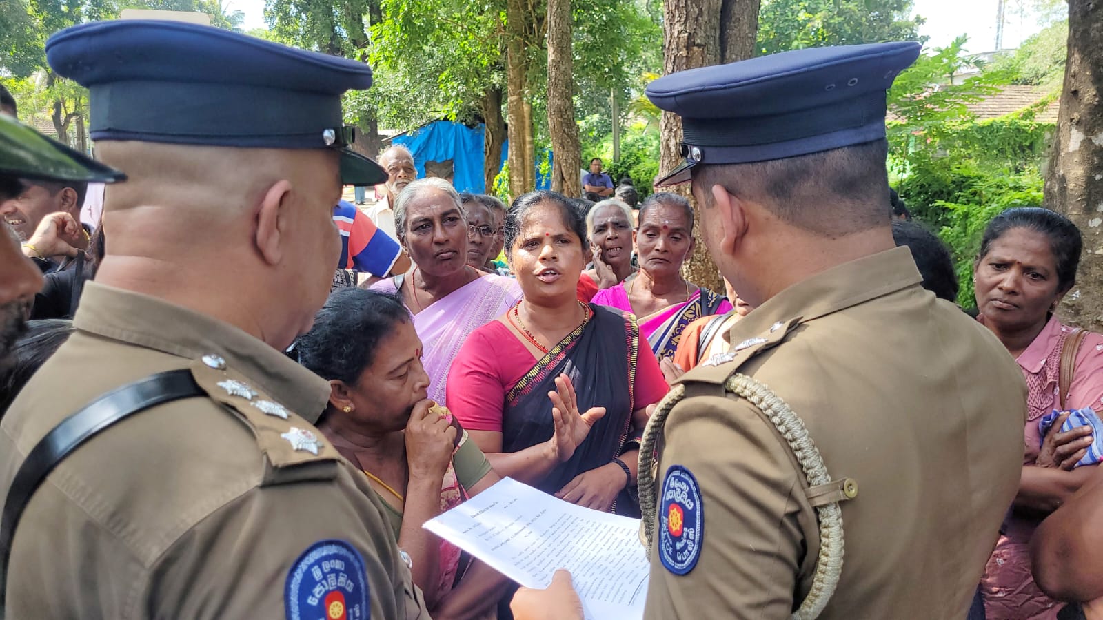 வவுனியாவில் ஜனாதிபதியை எதிர்த்த ஜெனிற்றாவுக்கு விளக்கமறியல் நீடிப்பு!