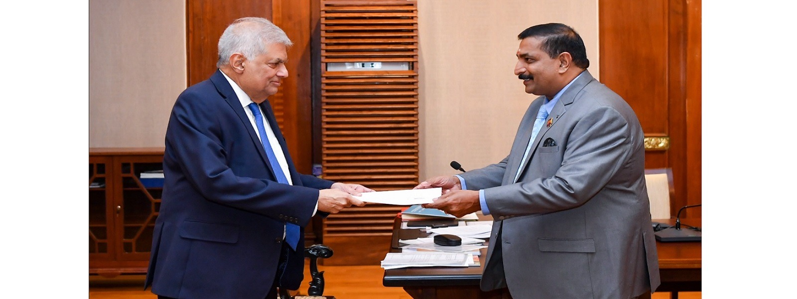 கூட்டணி அமைக்க , வடிவேல் சுரேஷுக்கும் தொழிலாளர் காங்கிரசுக்கும் இடையில் பேச்சு வார்த்தை?