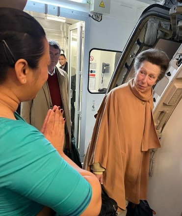 இலங்கை வந்தார் பிரிட்டன் இளவரசி  – யாழ்ப்பாணத்துக்கும் விஜயம்.