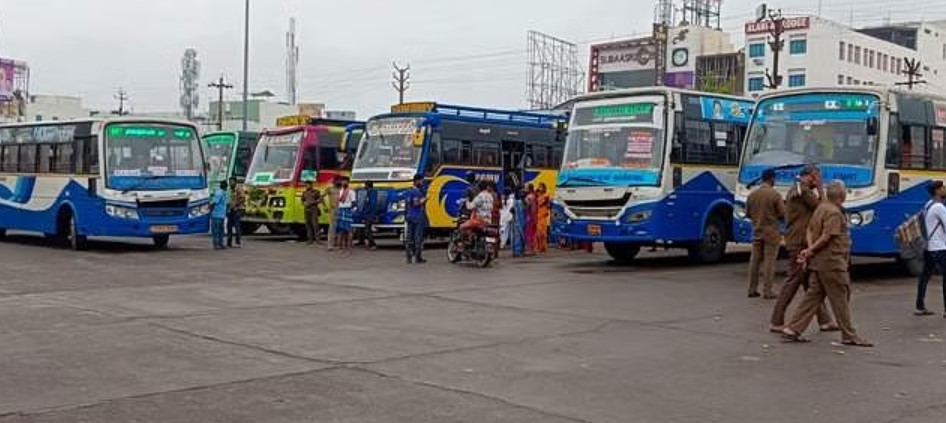 வேலைநிறுத்தத்தில் ஈடுபட்ட பேருந்து ஊழியா்கள் மீது நடவடிக்கை கூடாது: தொழிற்சங்கங்கள் கடிதம்