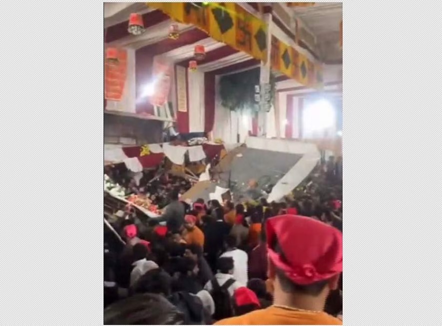 தில்லி: கல்காஜி கோயிலில் மேடை இடிந்து விழுந்ததில் பெண் பலி, 17 பேர் காயம்