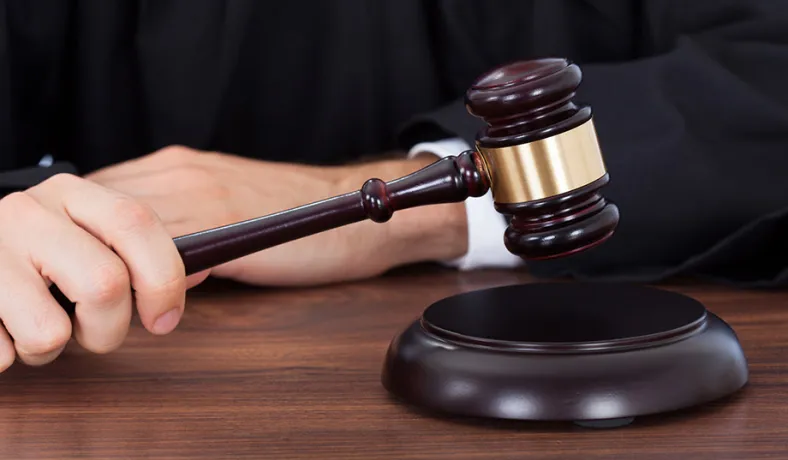 ரணிலுக்கு எதிராக ஆர்ப்பாட்டம் செய்ய வவுனியாவில் 5 பேருக்குத் தடை உத்தரவு!