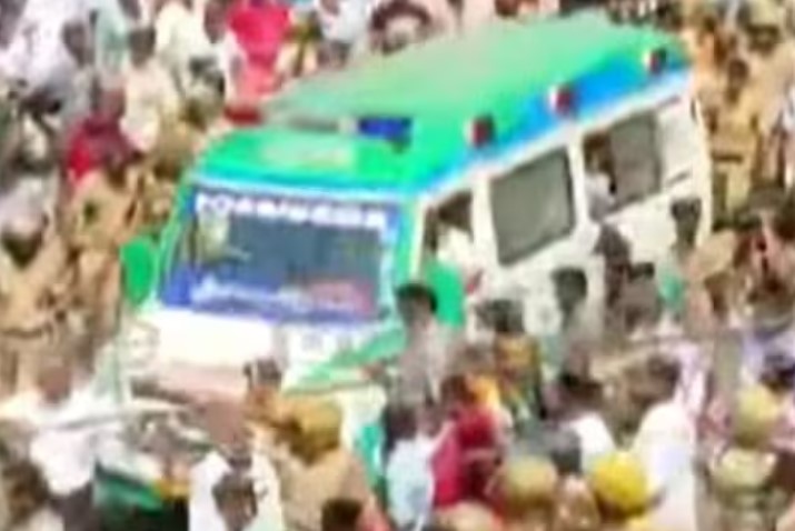 மனித – மிருக மோதலை தடுக்க வலியுறுத்தி வயநாட்டில் முழு அடைப்பு போராட்டம்