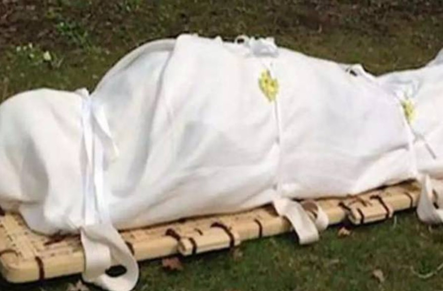 இரு மதத்தில் மனைவிகள்; கணவர் உடலுக்கு இறுதிசடங்கில் தகராறு – நீதிமன்றம் உத்தரவு!