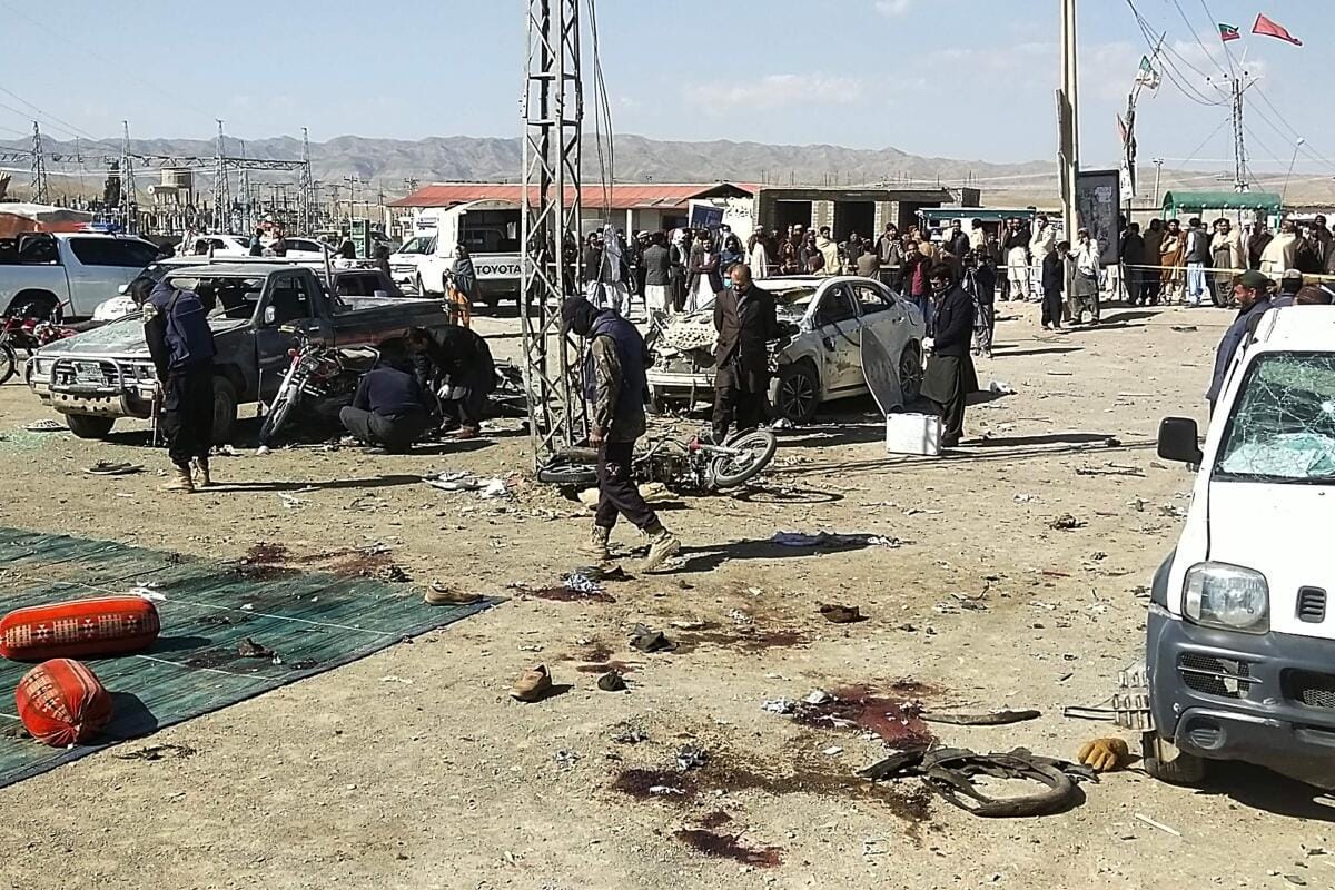 பாகிஸ்தானில் இரட்டை குண்டுவெடிப்பு:  26 பேர் உயிரிழப்பு.