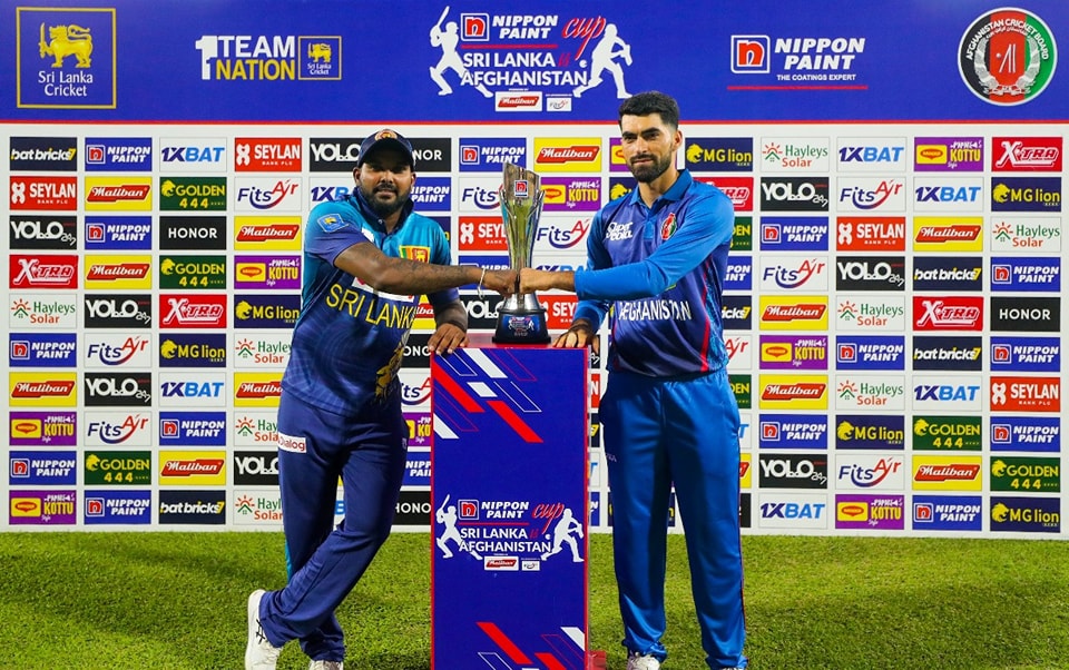 முதலாவது T20 யில் இலங்கை அணி 04 ஓட்டங்களால் வெற்றி பெற்றது.