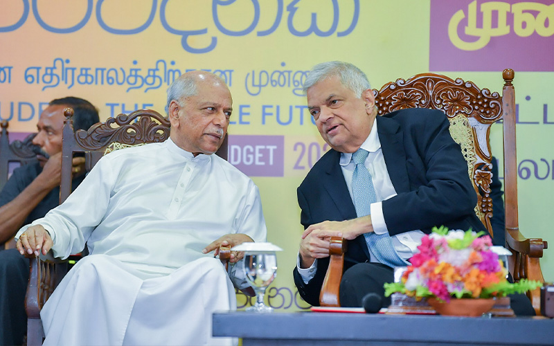 மக்களுக்கு நன்மைகளை வழங்குங்கள்! – பிரதேச செயலாளர்களிம் ஜனாதிபதி கோரிக்கை.