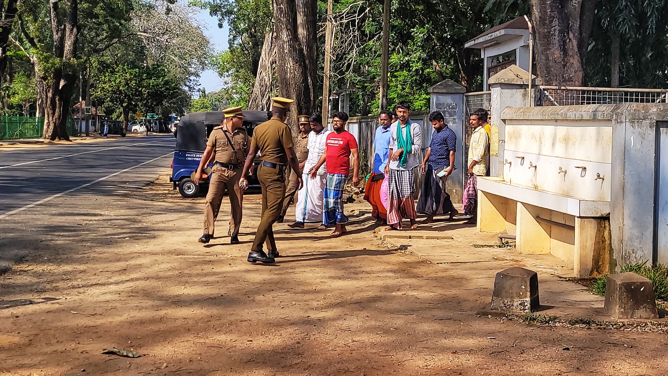 வெடுக்குநாறிமலை ஆலய பூசகர் உள்ளிட்ட  8 பேரின் விளக்கமறியல் 19 ஆம் திகதி வரை நீடிப்பு.