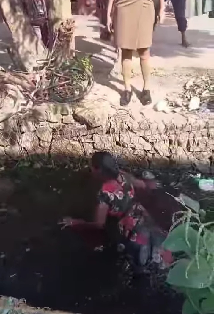 கழிவுநீர் கால்வாயில் குதித்த ‘கதிரானவத்தை குடு ராணி’  – மடக்கிப் பிடித்த மட்டக்குளி பொலிஸார்.