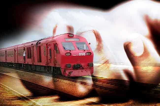 இரு வேறு இடங்களில் ஒரே ரயிலால் மோதப்பட்டு இருவர் பரிதாப மரணம்!