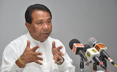 ஐக்கிய மக்கள் சக்திக்கும் பொதுஜன பெரமுனவுக்கும்  ஜனாதிபதித் தேர்தலில் கடும் போட்டி நிலவுமாம்  – எஸ்.பி. ஆரூடம்.