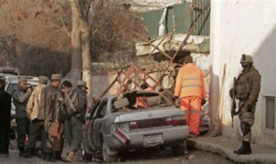 ஆப்கானிஸ்தானில் தற்கொலைப்படை தாக்குதலில் 21 பேர் பலி.