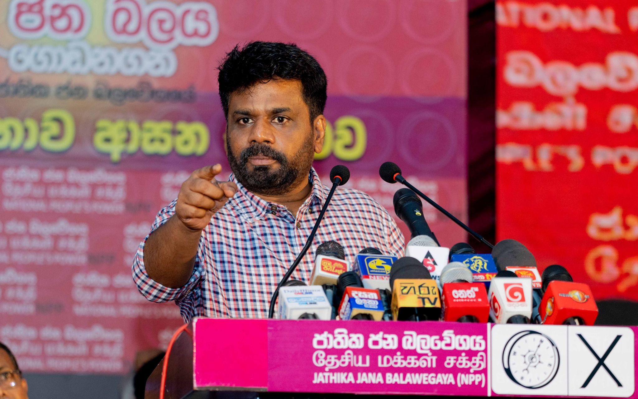 வடக்கில் அனுரகுமாரவின் போஸ்டரால் குழப்பம்! – கல்விப் புலத்தில் அதிருப்தி