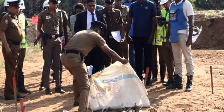 கிளிநொச்சியில் மற்றுமொரு புதைகுழி கண்டுபிடிப்பு .