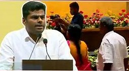 ஓட்டு சேகரிப்பின் போது, பெற்றோரின் பிள்ளைகள் வளர்ப்பு குறித்து அண்ணாமலை பேசும் போது கண் கலங்கினார்.