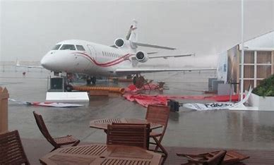 ஐக்கிய அரபு எமிரேட்சில் பெய்த கனமழை காரணமாக சென்னையில் இருந்து 5 விமானங்கள் ரத்து.