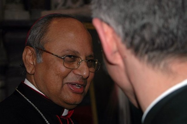 ஈஸ்டர் தாக்குதலைக்   காட்டி வத்திக்கானிடம் சேவை நீட்டிப்பு கேட்கும் கார்தினல் மெல்கம்