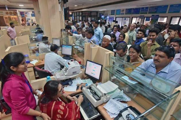 இனி வாரத்தில் 5 நாட்கள் மட்டுமே வேலை – விரைவில் அமலாகும் சட்டம்!