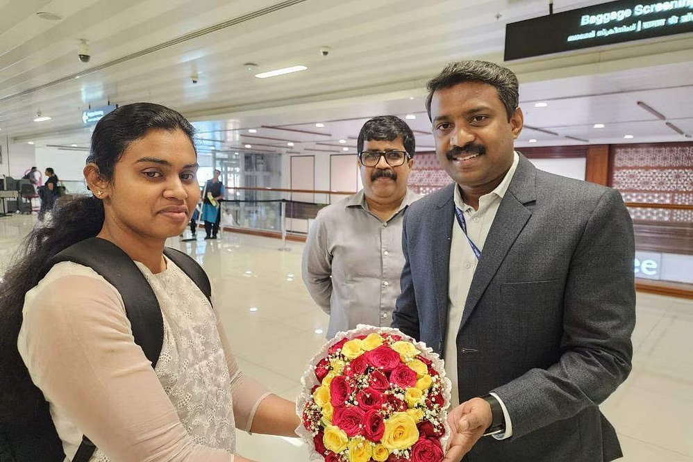 சிறைபிடிக்கப்பட்ட இந்திய மாலுமிகளை விடுவித்தது ஈரான்.