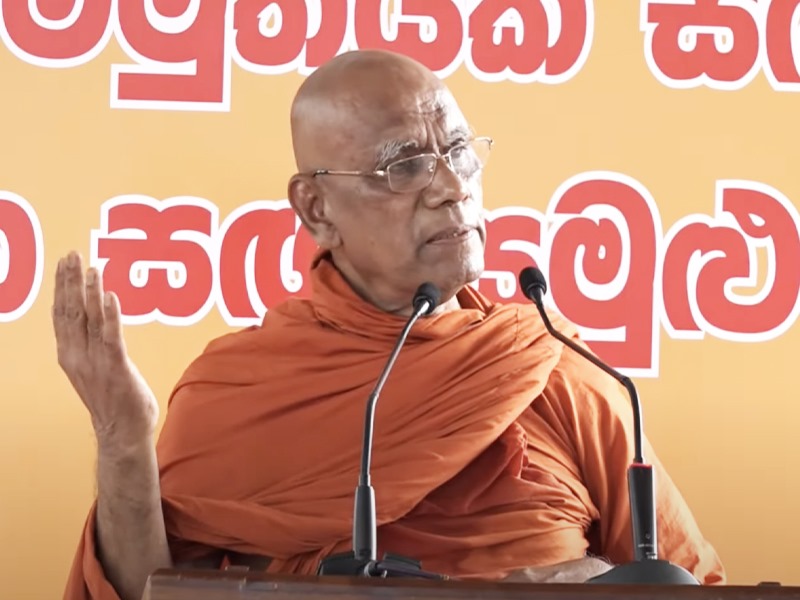 இரட்டைக் குடியுரிமையுடன் மேலும் 10 பாராளுமன்ற உறுப்பினர்கள் பாராளுமன்றத்தில்… ஓமல்பே சோபித தேரர்.