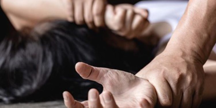 16 வயது மாணவியை பலாத்காரம் செய்த 42 வயது டியுஷன் வாத்தி கைது.