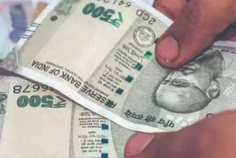 ஜூலை 5 ஆம் தேதி ஏழை குடும்பங்களுக்கு வங்கி கணக்கில் ரூ.8500 – அதிரடியாக அறிவிப்பு வெளியிட்ட ராகுல் காந்தி