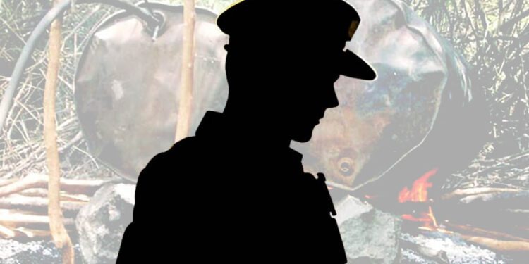 பகுதி நேர வேலையாக கள்ள சாராயம் (கசிப்பு) விற்ற சப் இன்ஸ்பெக்டர்  கைது.