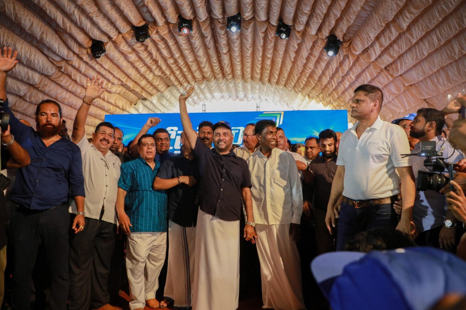 2030 ஆம் ஆண்டு வரை நாட்டை ஆட்சி செய்ய ஜனாதிபதி ரணிலுக்கு ஆணை வழங்கப்பட வேண்டும் – மகிந்த அமரவீர.