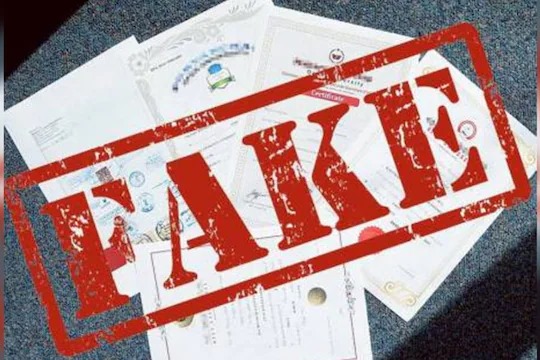 போலிச் சான்றிதழ்கள் தயாரித்து விற்ற இருவர் கைது.