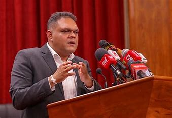 தற்போதைய பொருளாதார சீர்திருத்தங்களை மாற்றினால் பேரழிவு ஏற்படும்.