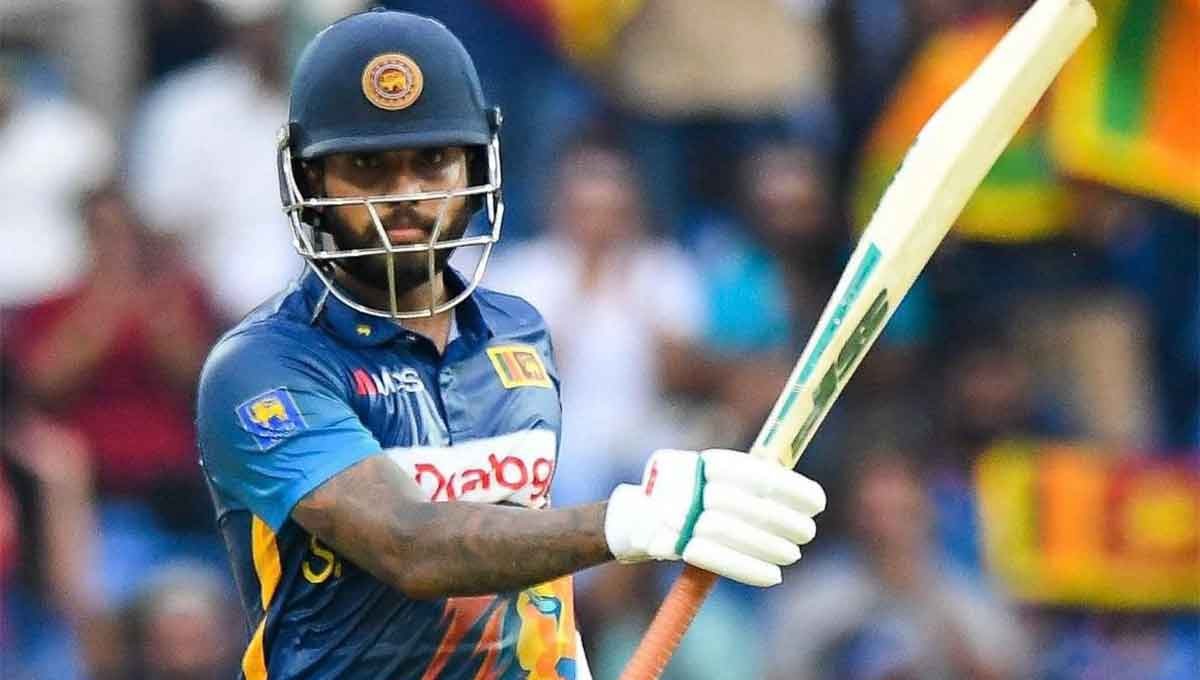 இலங்கை கிரிக்கெட்  அணியிலிருந்து குசல் மெண்டிஸ் வெளியே …